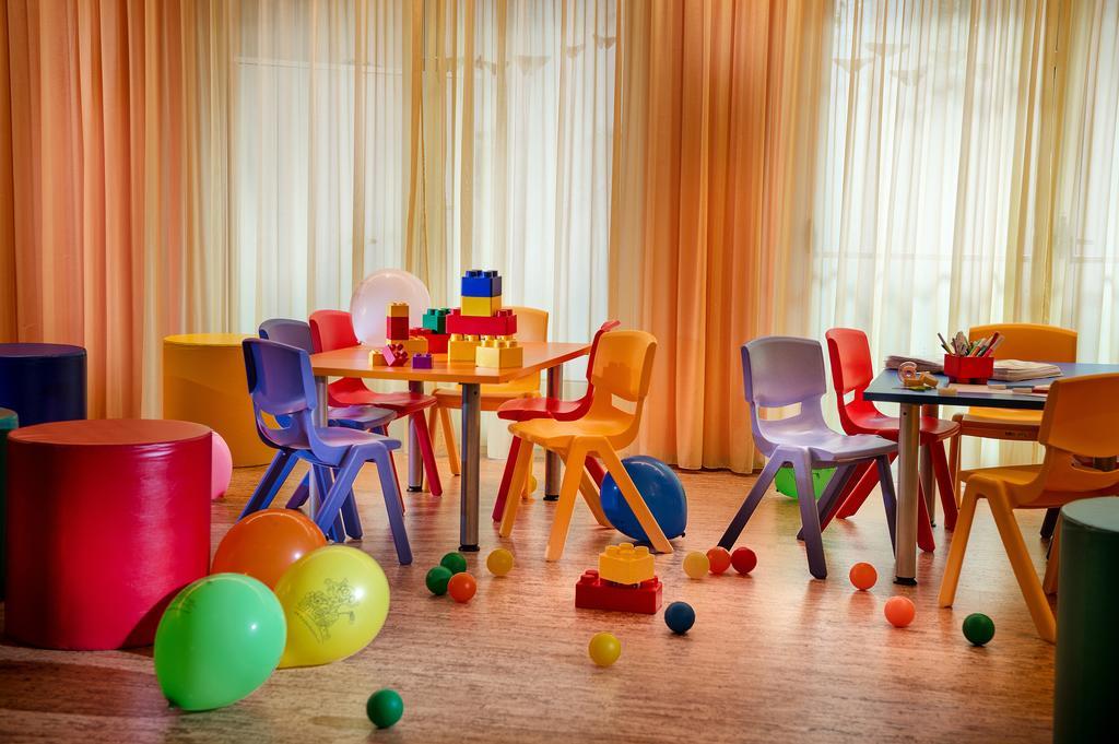Family Hotel Adriana Bezzecca Dış mekan fotoğraf
